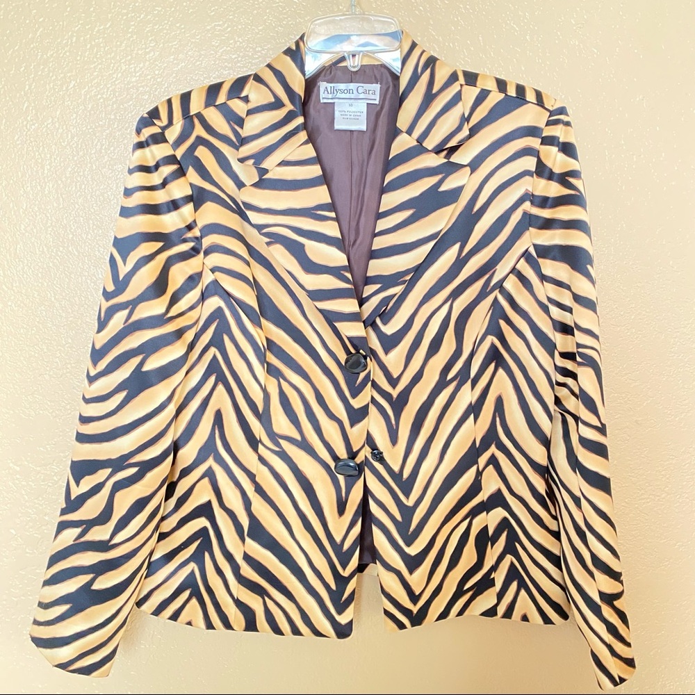 Allyson Cara vibrant blazer